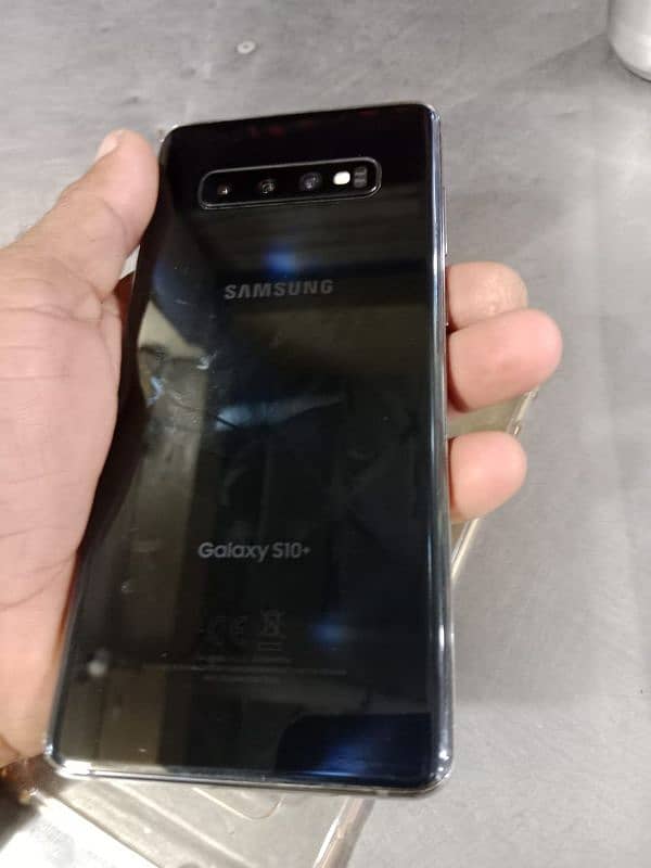 Samsung s10 plus 3