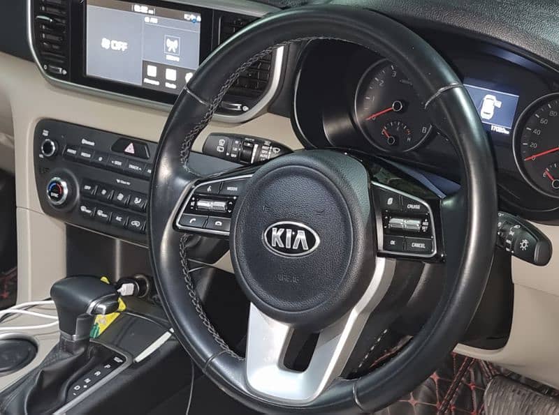 KIA Sportage 2022 8