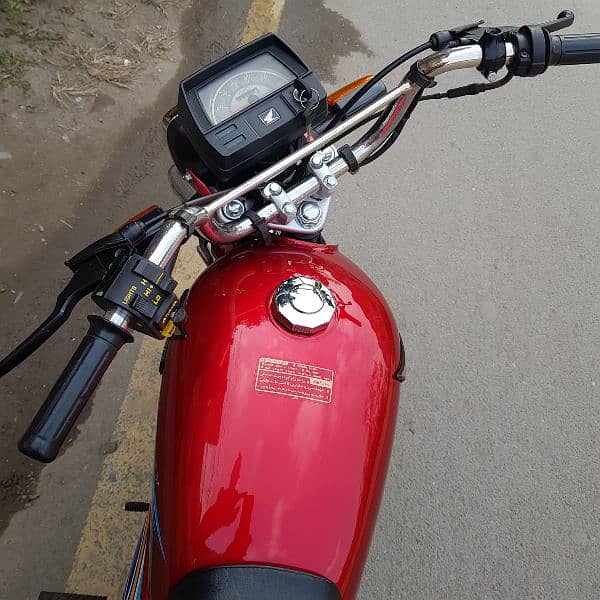 HONDA CD 70 BIKE 0