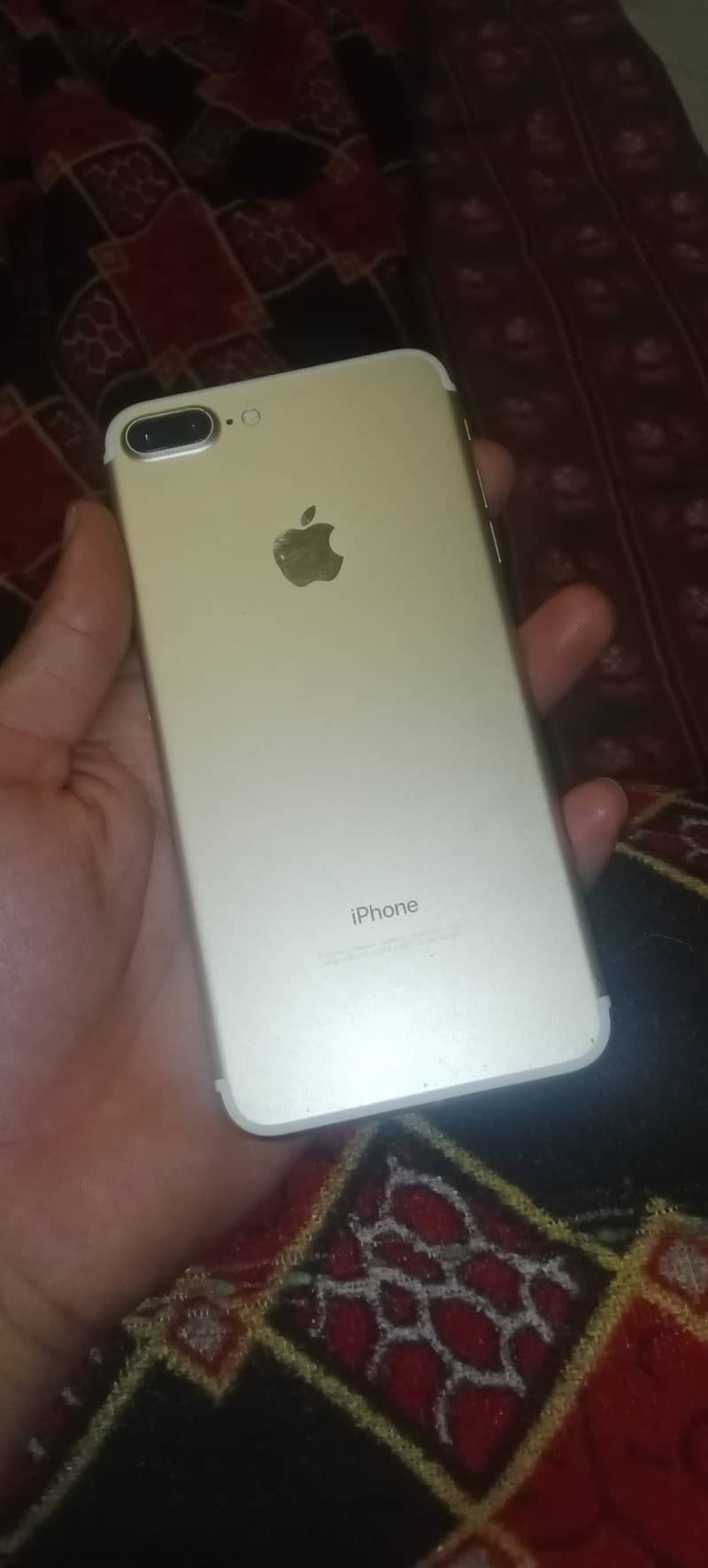 Apple iPhone 7 Plus 1