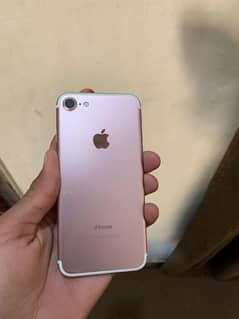 Waterpack IPhone 7 32 Gb no a single fault Urgent sale 03185146868 cal