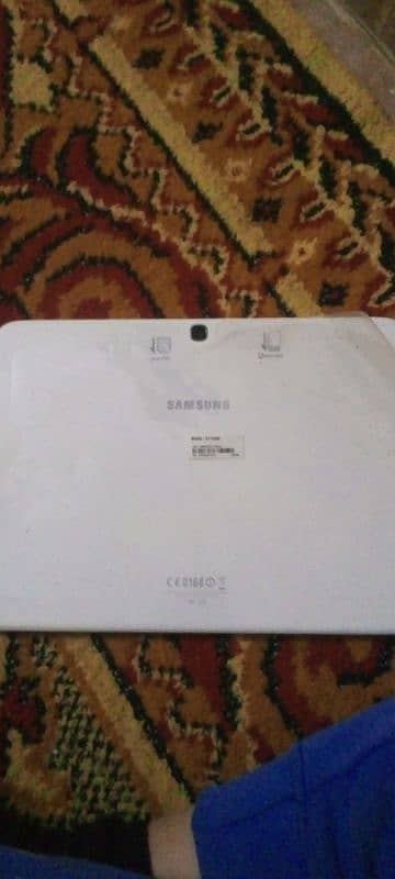 Samsung Galaxy tab 4  gt_p500 1