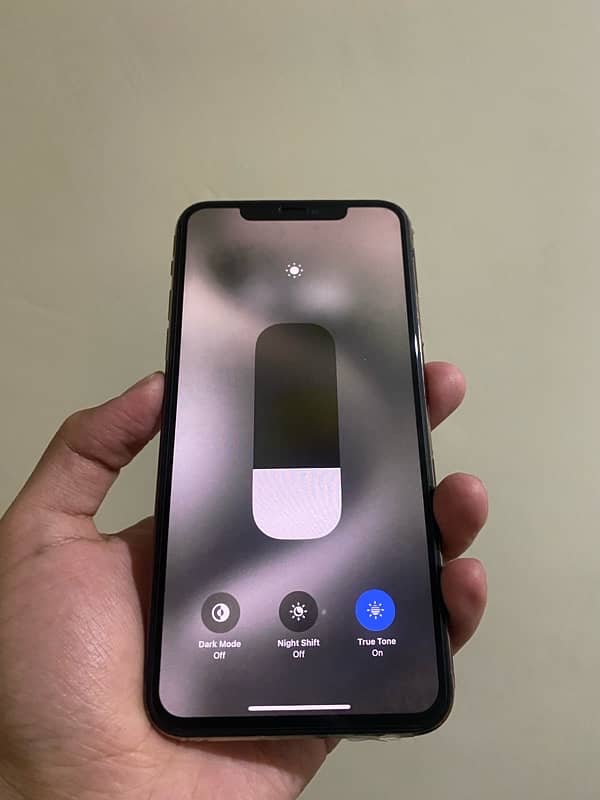 iphone 11 pro max 64gb non pta loction F-1 4