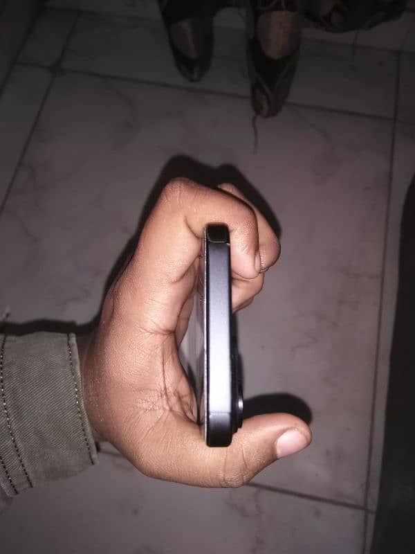 Iphone 15 128Gb 3