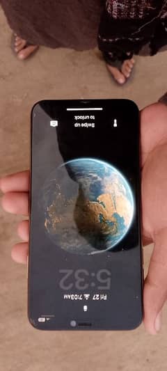 iphone xs max condition 9 by 10 urgent need