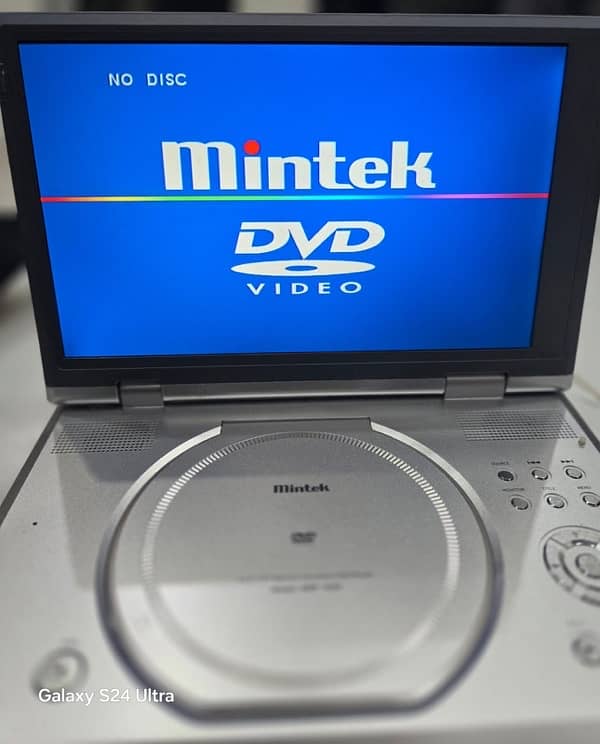 mintek dvd player 3