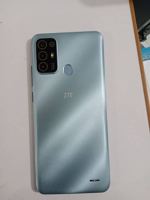 ZTE blade A52 4gb 64gb available for sale with box 1