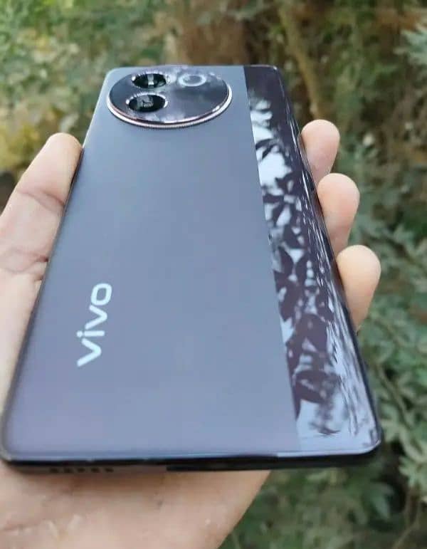 Exchange offer-Vivo V30 5G_12+256GB offital PTA Dule Sim_10by10 3