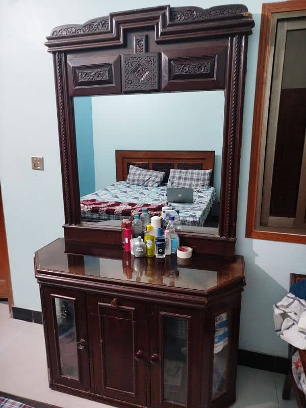 Dressing table for sale 0