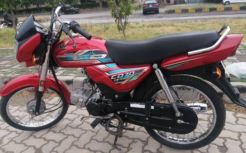 Honda CD 70 Dream 3