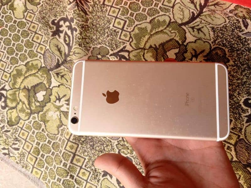 iphone 6 plus. non pta. contact number +92 310 6129098 3