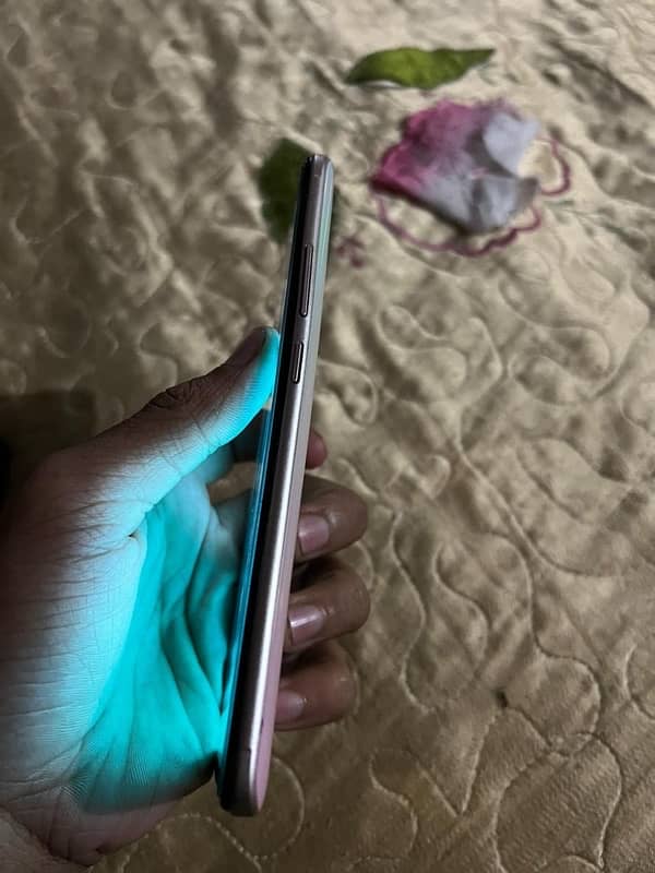 vivo s1 pro pta approved only phone 8/128 not kit original phone 2