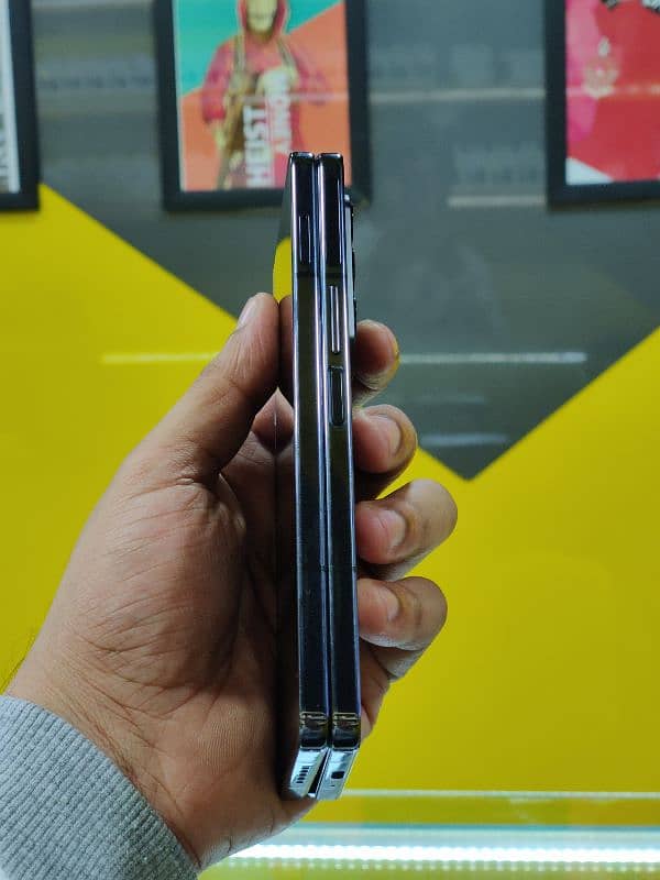 Samsung Galaxy z fold 4  PTA approved 1TB 3