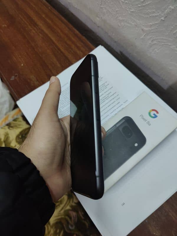 google pixel 8a 10/10 5