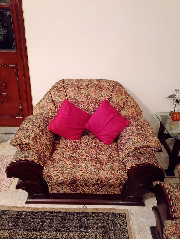 Sofa Set / 6 Seater / Wood Frame 2