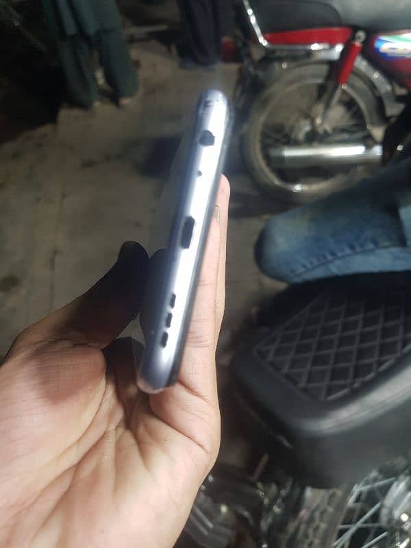 vivo y20 4gb 64ram urgent sale 5