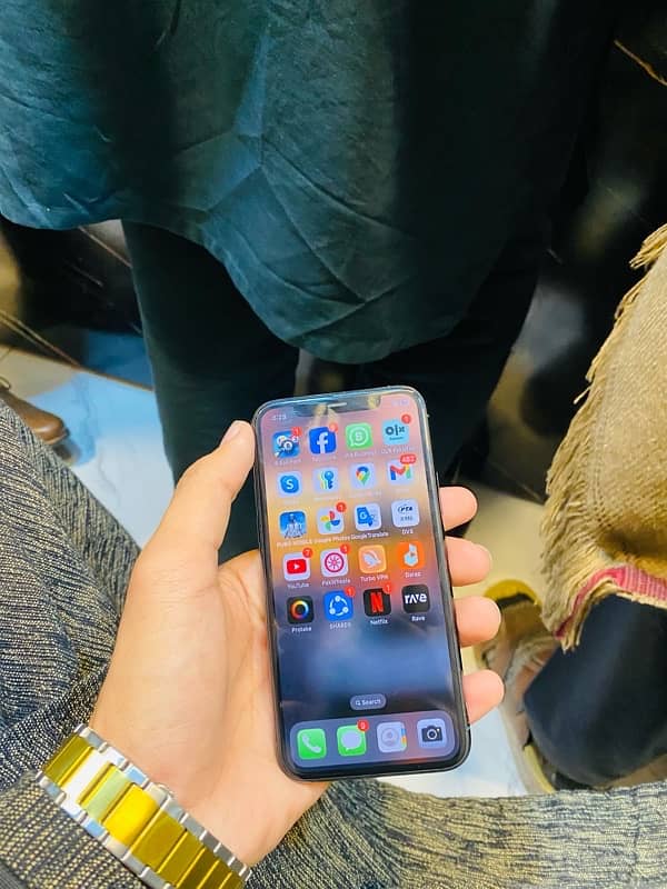 i phone 11 Pro 256 gb 5