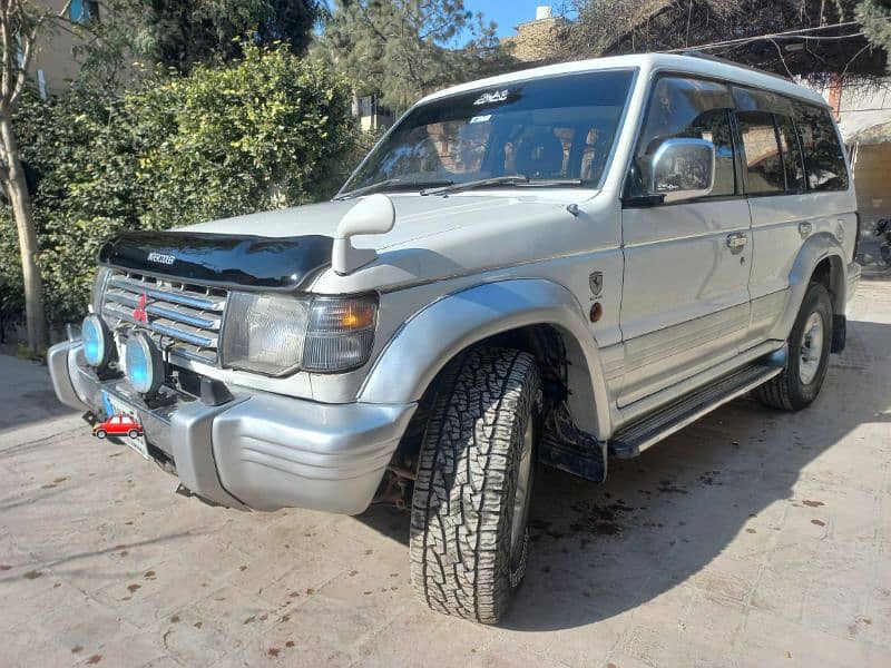 Mitsubishi Pajero 1993 for sale  exchange possible 2