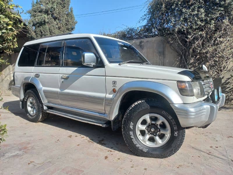 Mitsubishi Pajero 1993 for sale  exchange possible 4