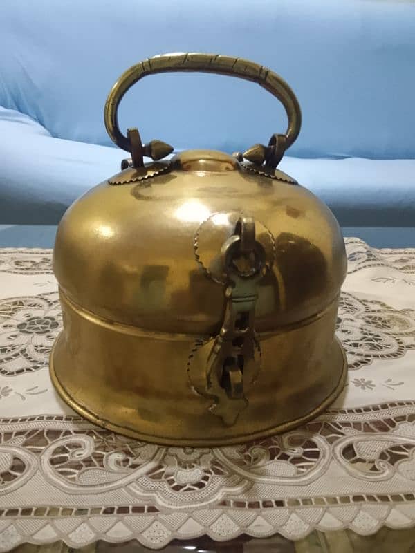 antique brass pandan 4