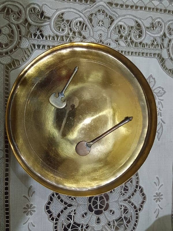 antique brass pandan 9