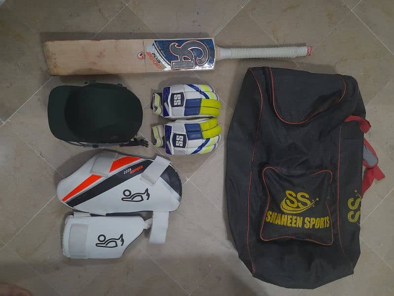 cricket hardball kit in excellent condition 0