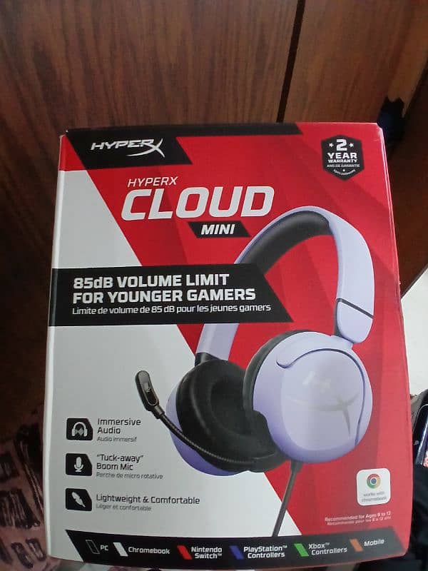 Hyper x cloud Mini 85dB volume limit for young gamers 1