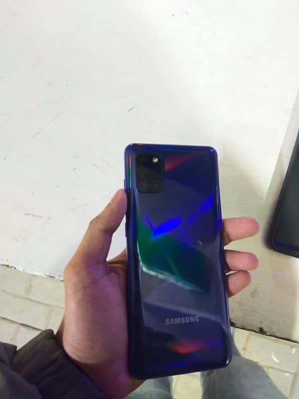 Samsung A31 0