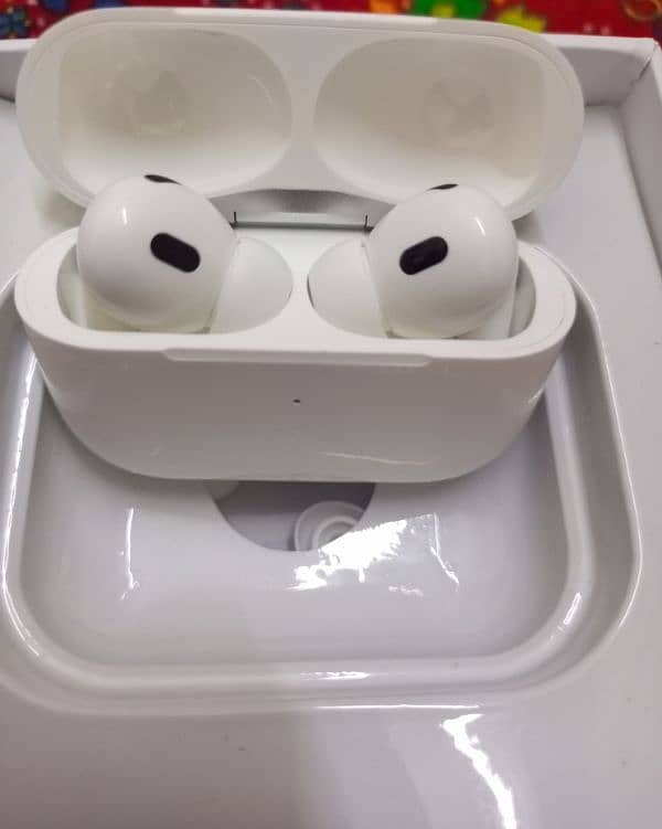 Brand New Airpods Pro 2, 1