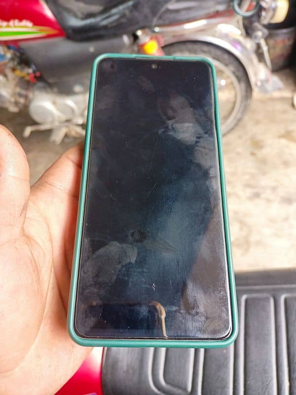 infinix hot 40 in good condition 0