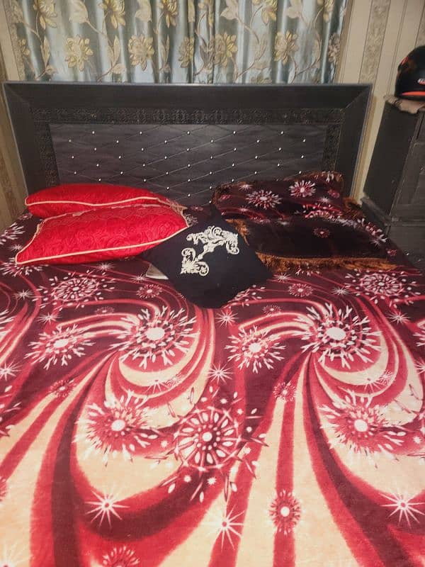 double bed with side table very good condition 1