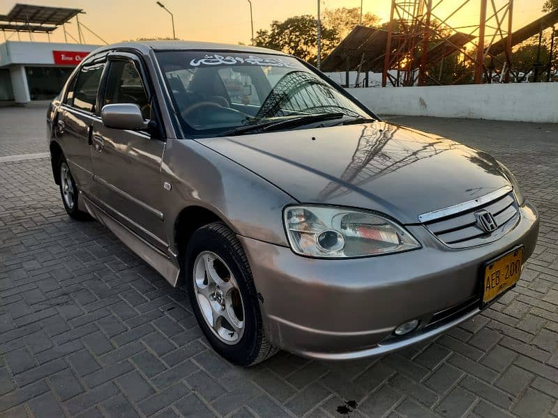 Honda civic vti manual 2002 neat and clean car inner 100% geniun 0