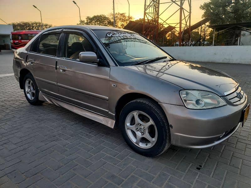 Honda civic vti manual 2002 neat and clean car inner 100% geniun 1