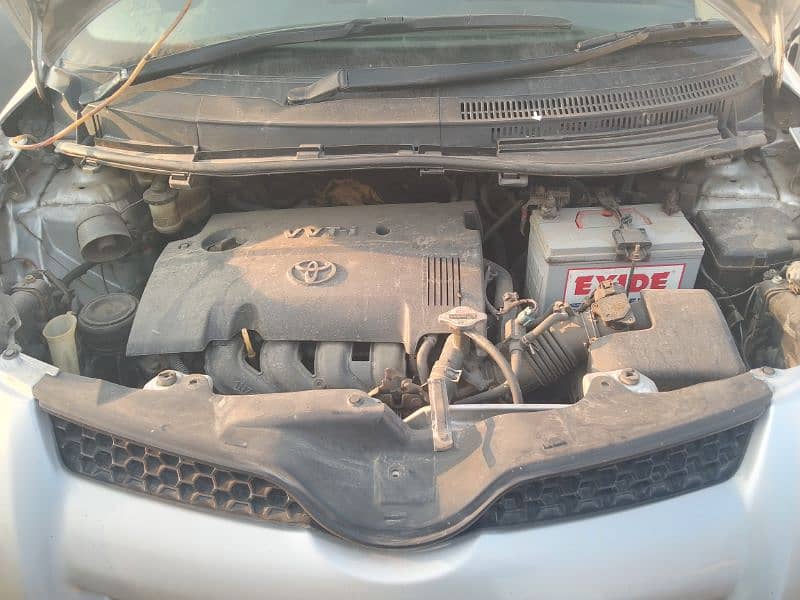 Toyota IST 2007 12