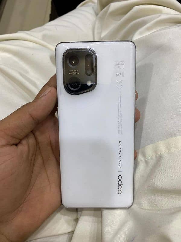 Oppo Find x5 3