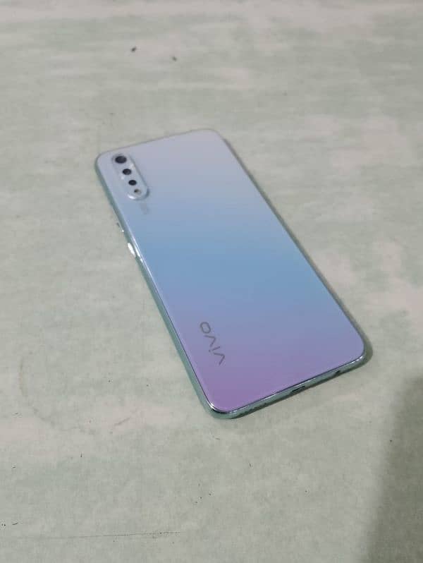 Vivo S1  8/256 pta approved 2