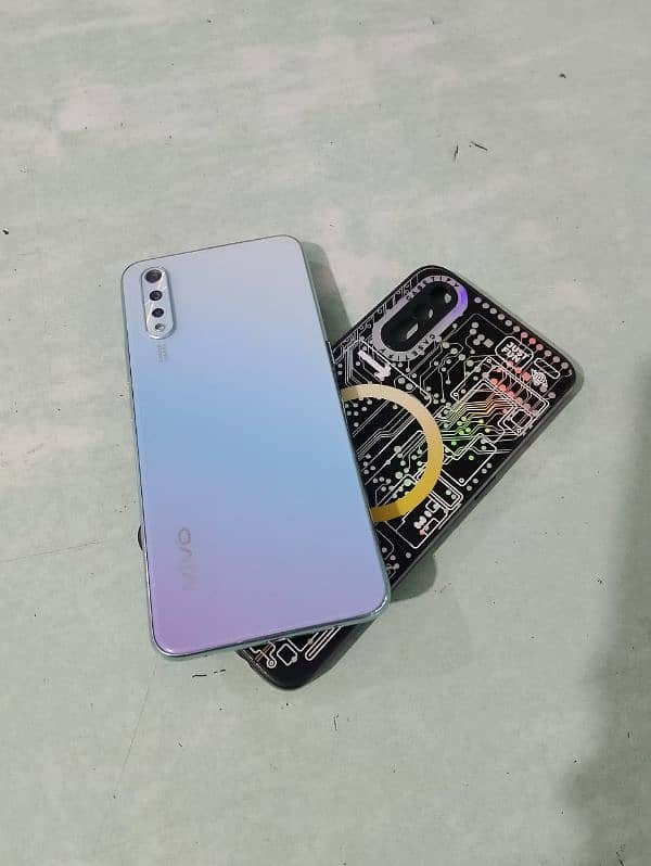 Vivo S1  8/256 pta approved 0