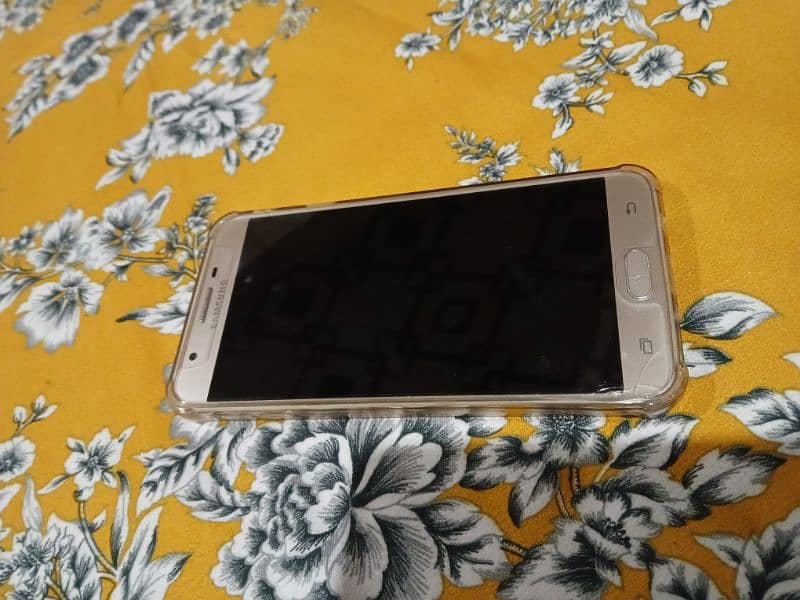 Samsung J7 Prime | Lush Condition | Antique Piece 6