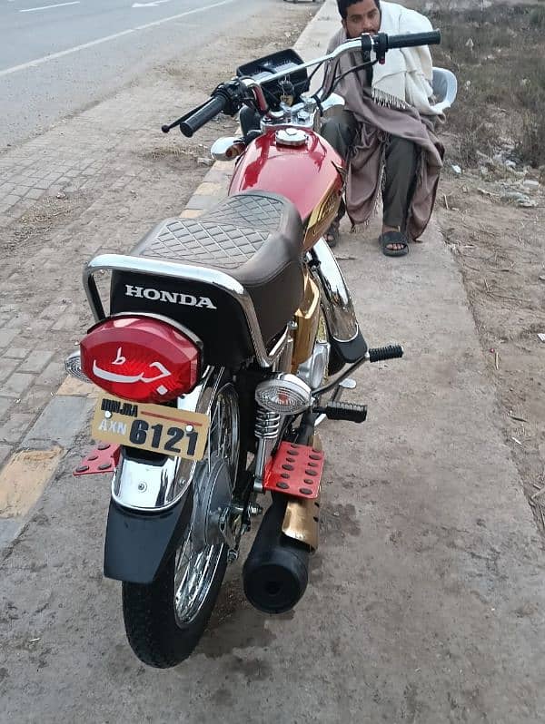 Honda 125 new bike 30 Din use self staff 3