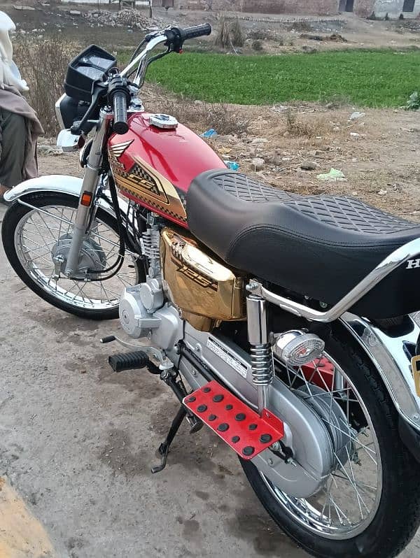 Honda 125 new bike 30 Din use self staff 4