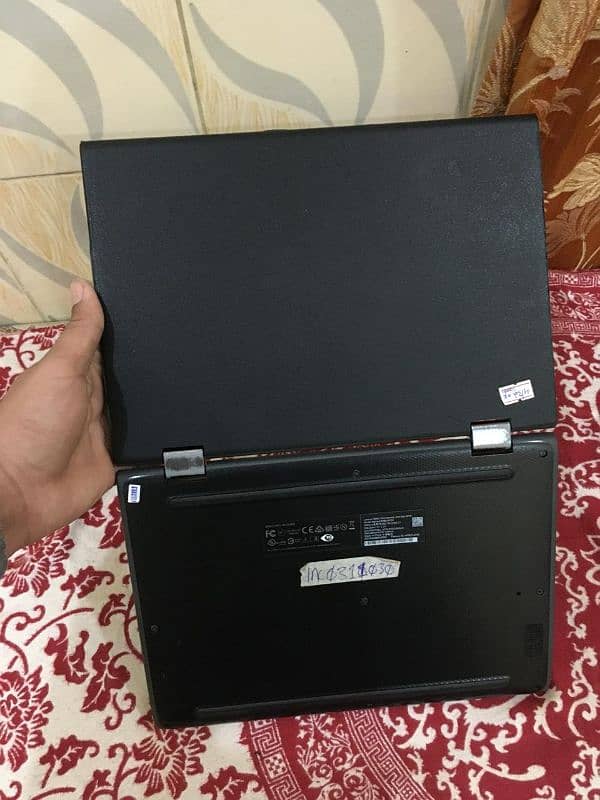 Lenovo Chromebook 300e 1