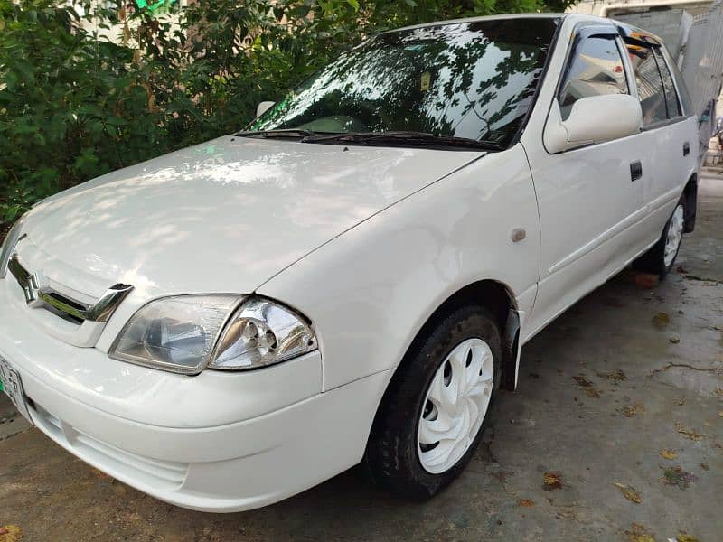 Suzuki cultus 2006-7 white 2