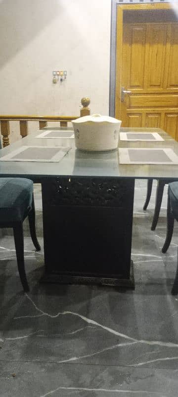 behtreen dining table going cheap 3