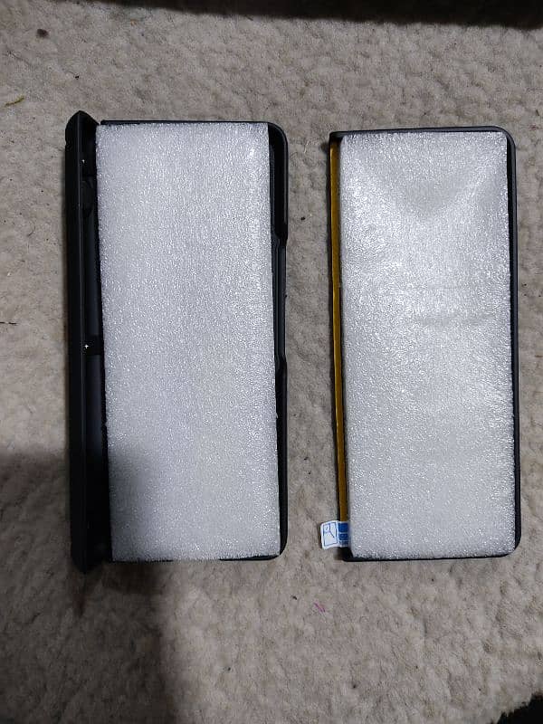 Samsung Galaxy Z Fold 4 Back Cover 10