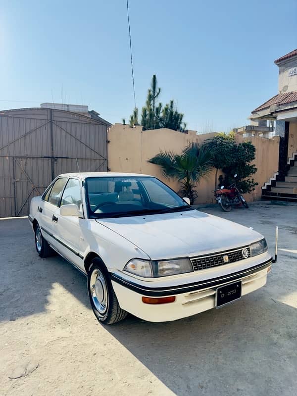 Toyota Corolla 1990 3