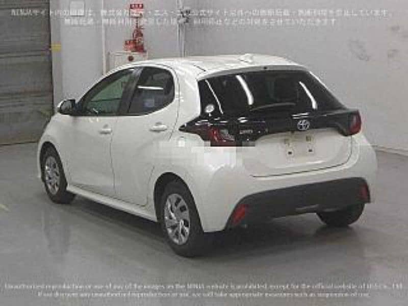 Toyota Yaris 2021 4