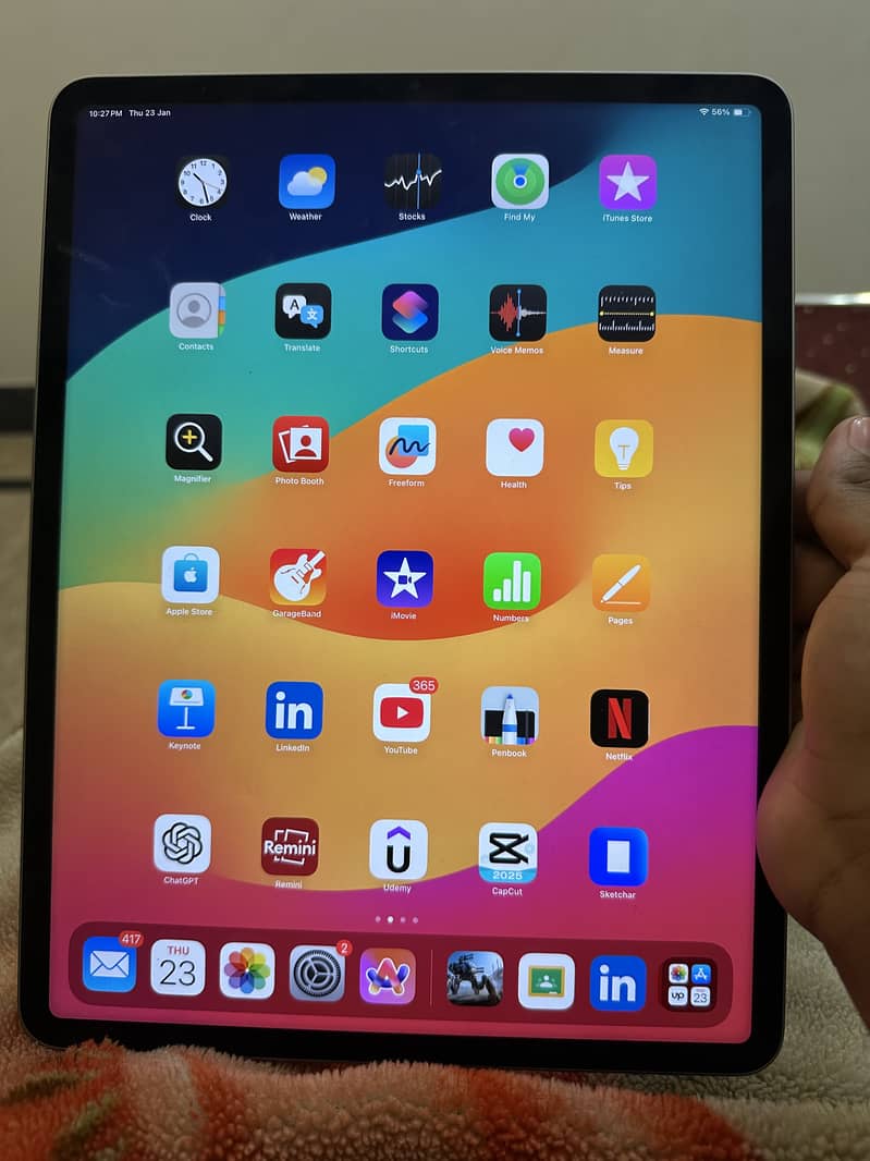 Apple iPad Pro 12.9 inches 6th Generation with M2 Processor 4