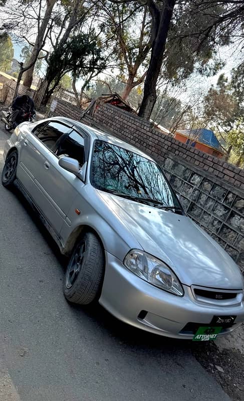 Honda Civic VTi 1999 4