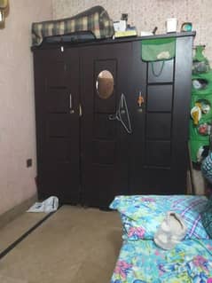 3 door wardrobe cupboard almari