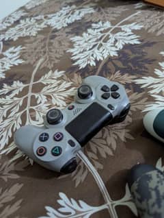 PS4 dualshock wireless controllers Available for Sale